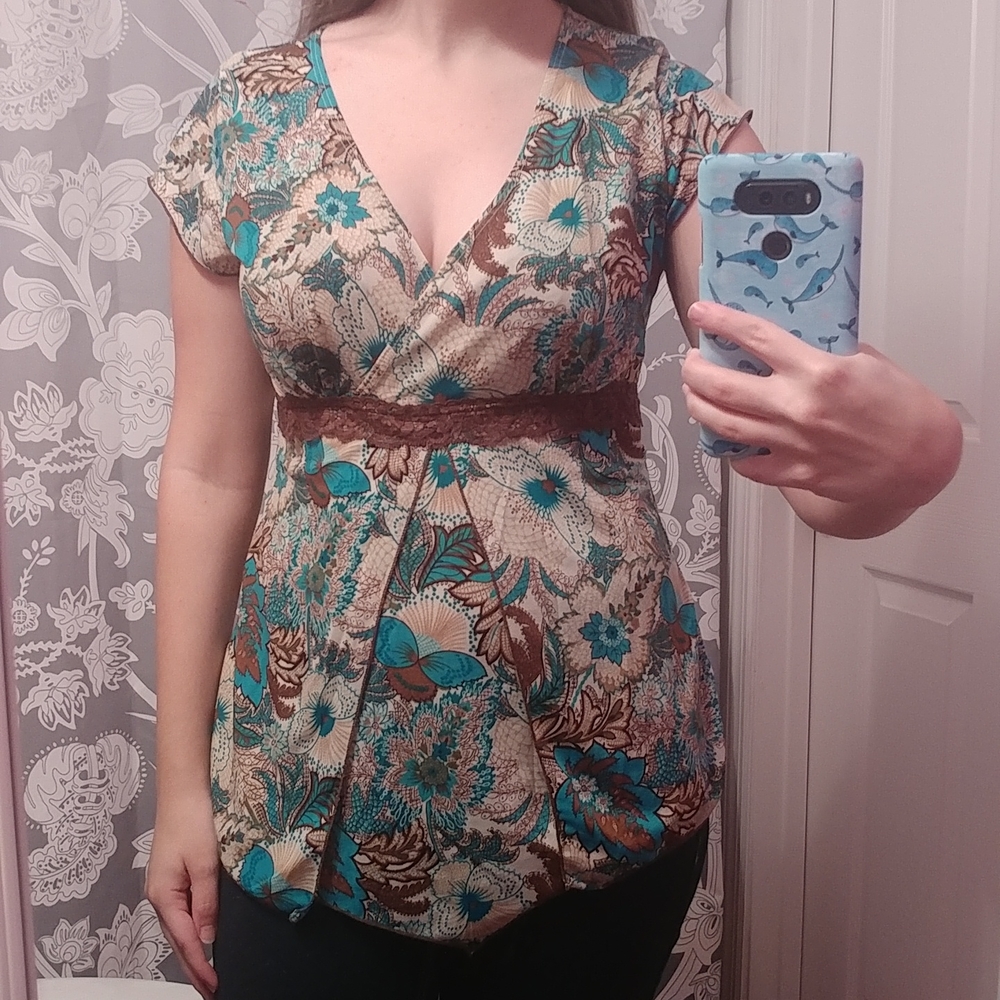 AGENDA Size L Blue & Tan - Floral & Lace Blouse